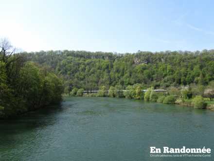 Vue sur le Doubs, route de Boussières
