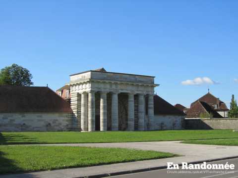 La Forêt de Chaux par la Saline Royale d'Arc-et-Senans
