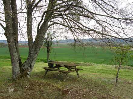 Table de pique, rue du Lavoir Limpide