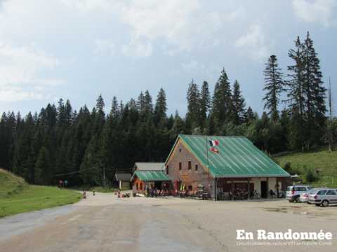 Chez Bougaud, à pied ou à VTT