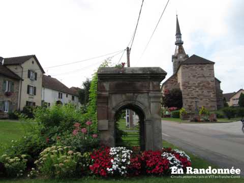 Ronchamp, sa chapelle et la Boucle des Champs