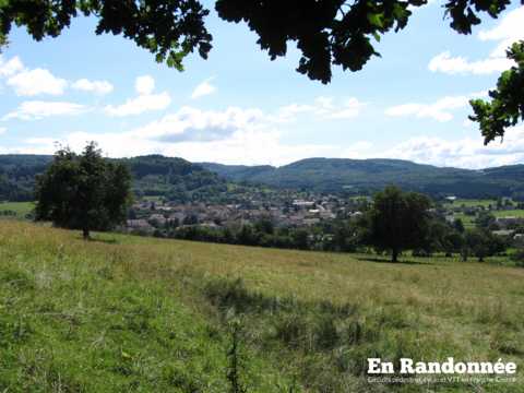 Le sentier historique du château de Belvoir