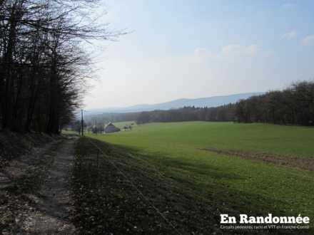 Vue sur la ferme Rufille
