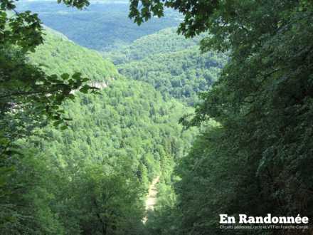 Vue sur la vallée du Lison