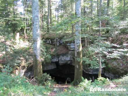 Grotte du Puits du Glaçon